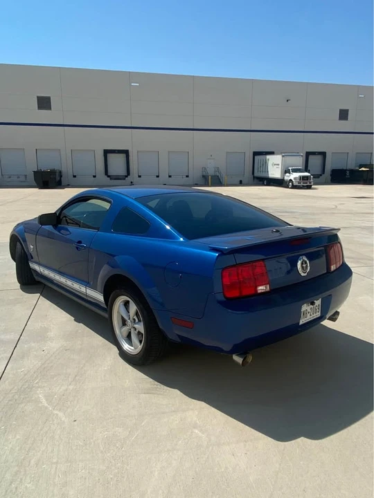 2009 Ford S197 Mustang - Image 2 of 11