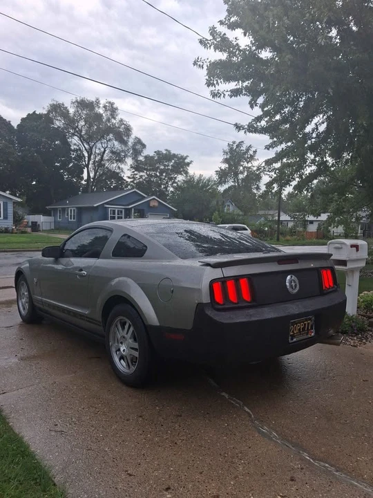 2009 Ford S197 Mustang - Image 10 of 15