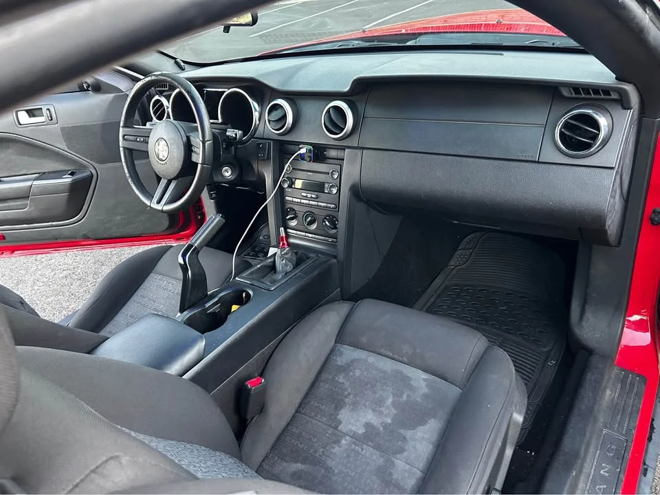 2009 Ford S197 Mustang - Image 12 of 13