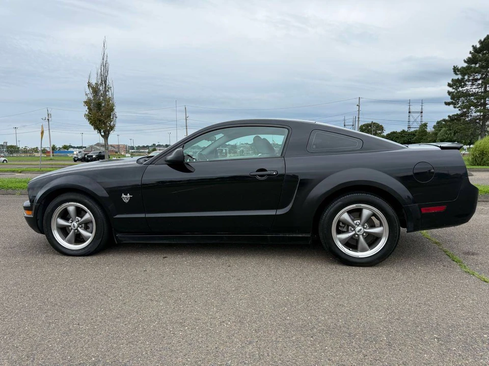 2009 Ford S197 Mustang - Image 5 of 24