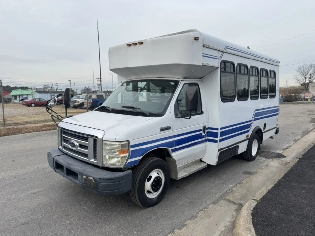 2009 Ford Econoline Van - Image 7 of 17