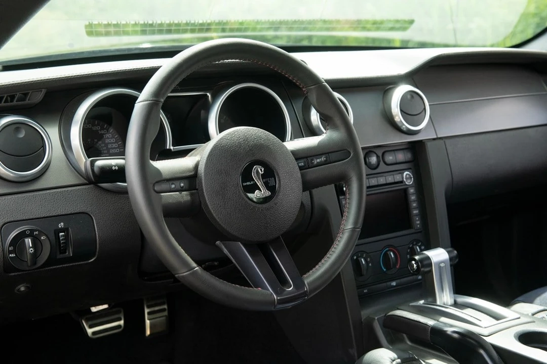 2009 Ford S197 Mustang - Image 28 of 31