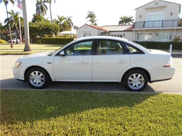 2009 Ford Taurus 4th Gen - Image 7 of 12