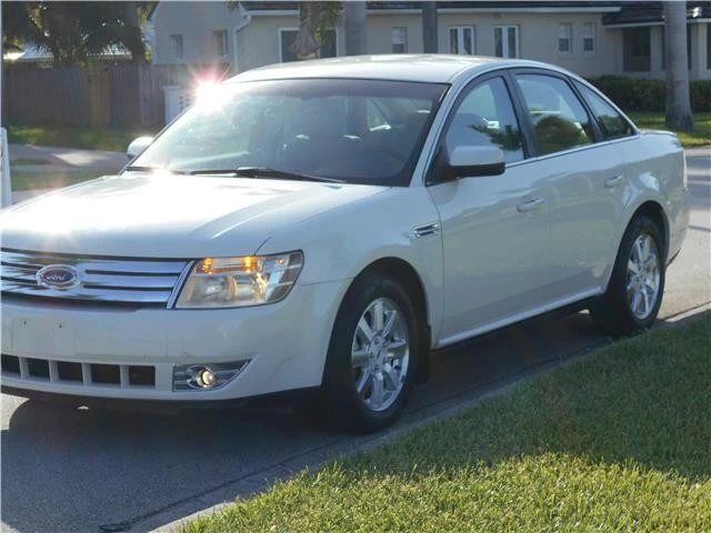 2009 Ford Taurus 4th Gen - Image 5 of 12