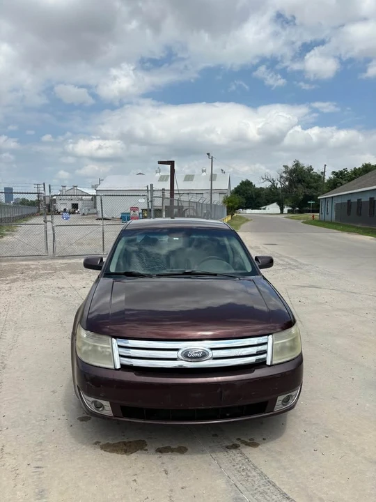 2009 Ford Taurus 5th Gen - Image 4 of 8