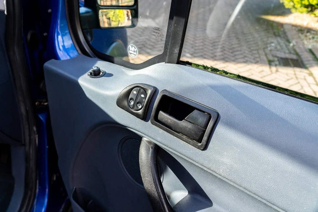 2009 Ford Transit Connect - Image 29 of 30