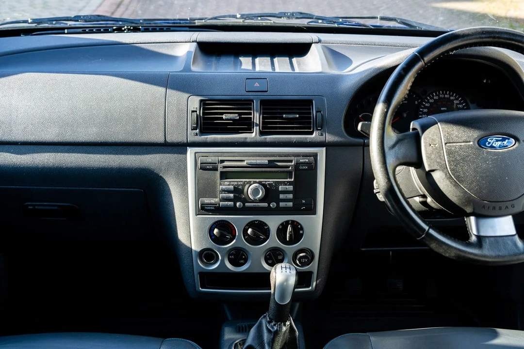 2009 Ford Transit Connect - Image 21 of 30