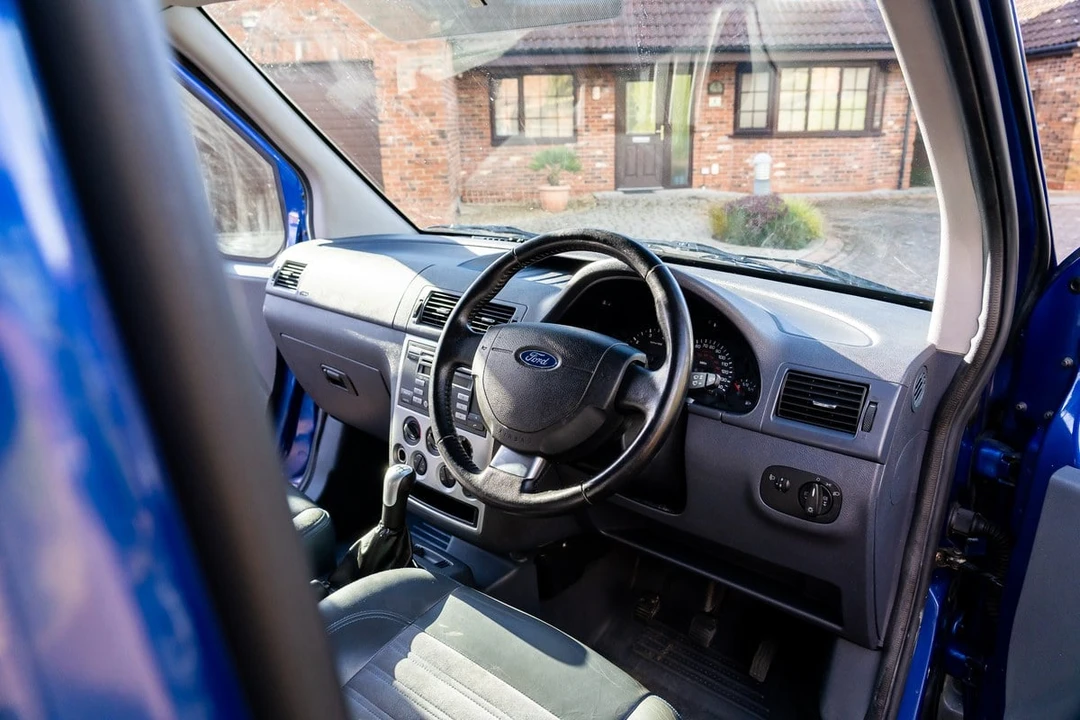 2009 Ford Transit Connect - Image 18 of 30
