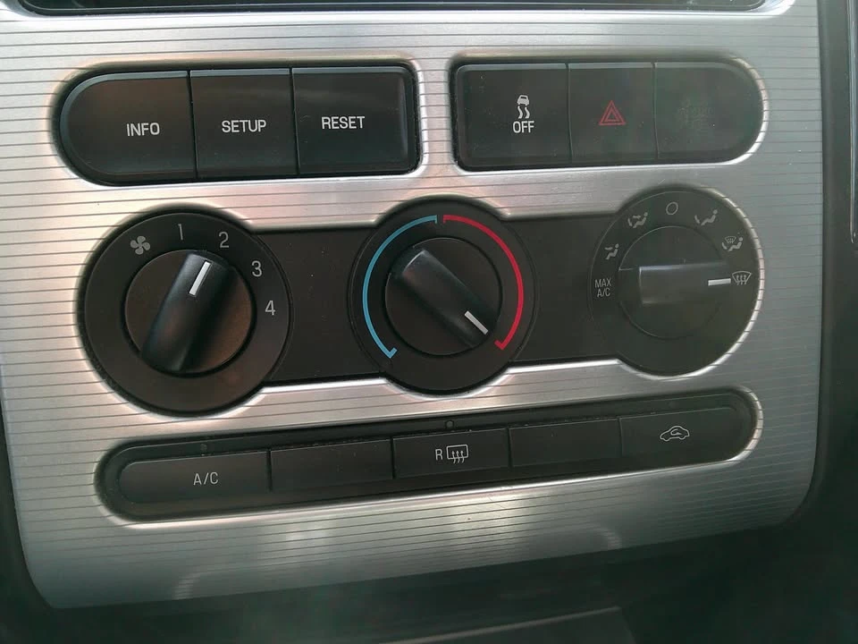 2009 Ford Edge - Image 17 of 20