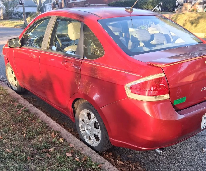 2009 Ford Focus 2nd Gen - Image 6 of 9