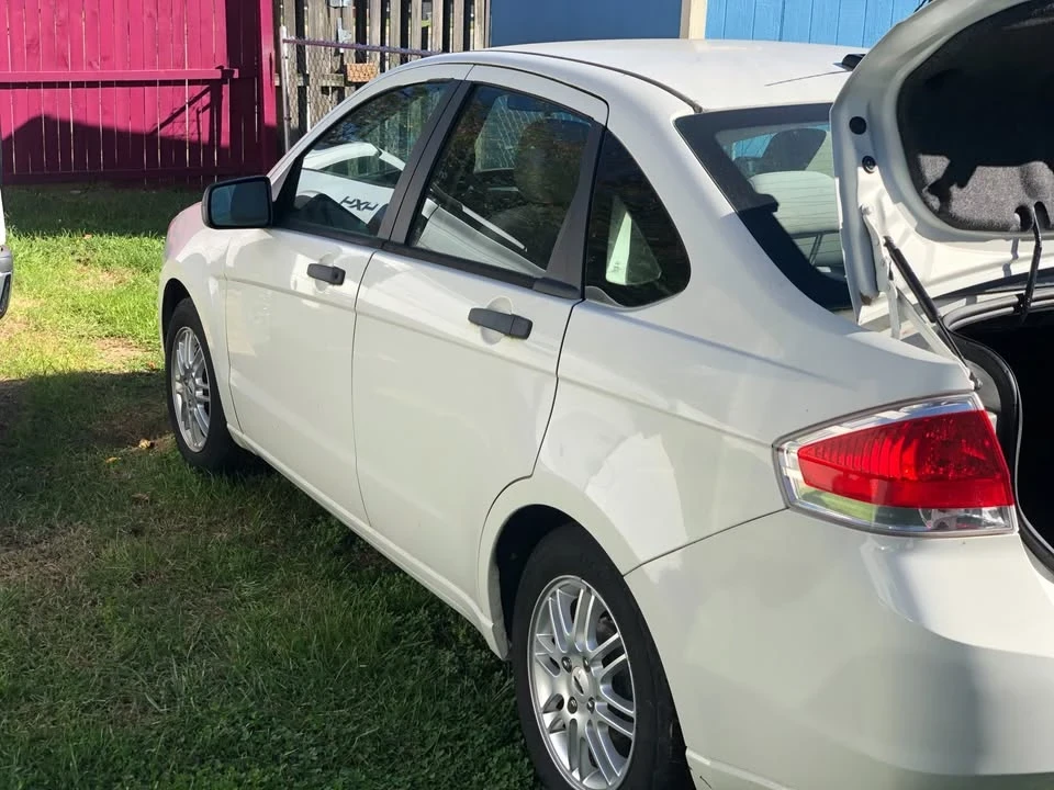 2009 Ford Focus 2nd Gen - Image 4 of 10