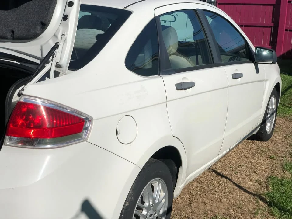 2009 Ford Focus 2nd Gen - Image 3 of 10