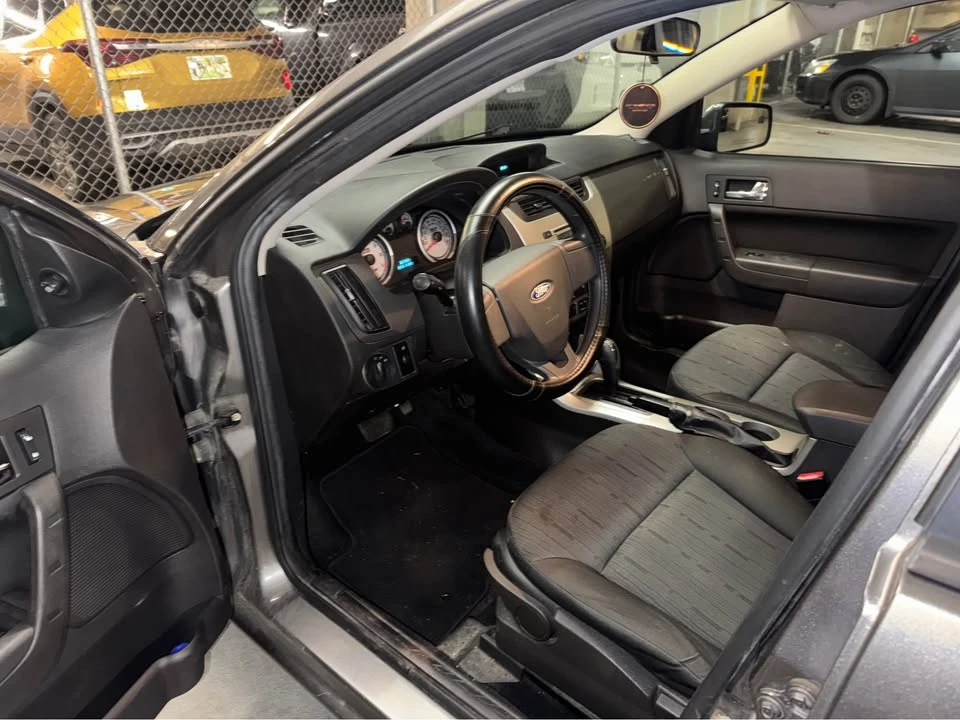 2009 Ford Focus 2nd Gen - Image 3 of 7