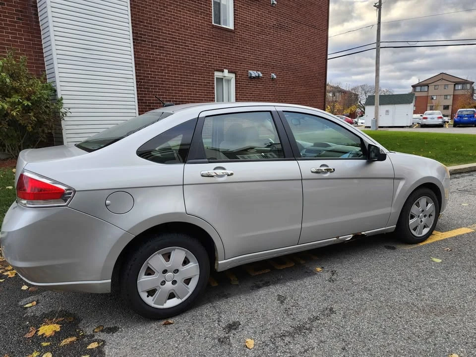 2009 Ford Focus 2nd Gen - Image 2 of 4