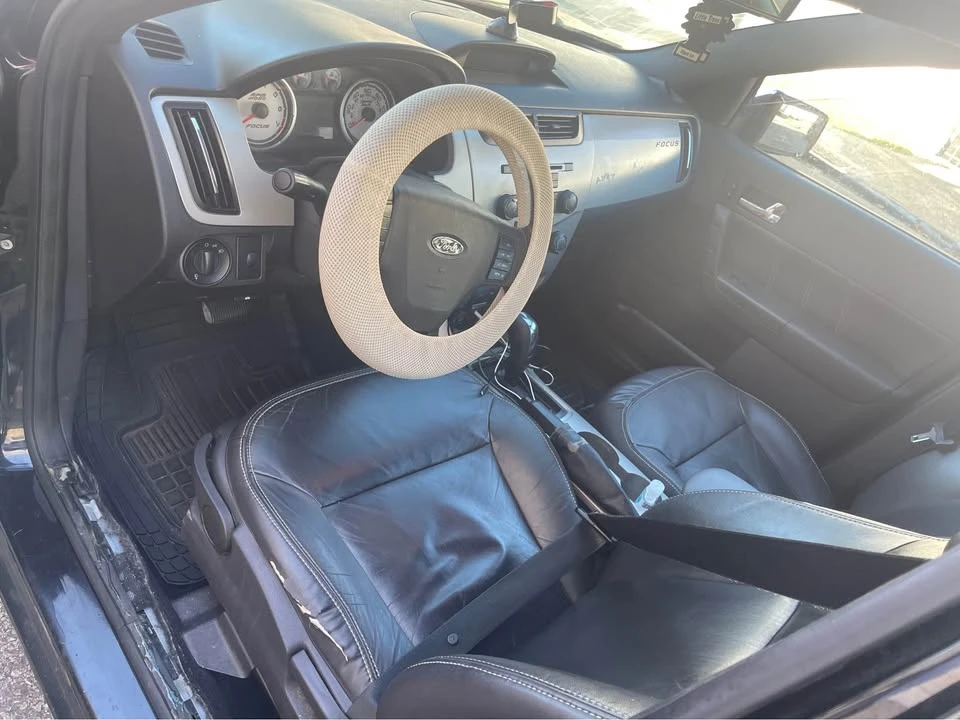 2009 Ford Focus 2nd Gen - Image 3 of 4