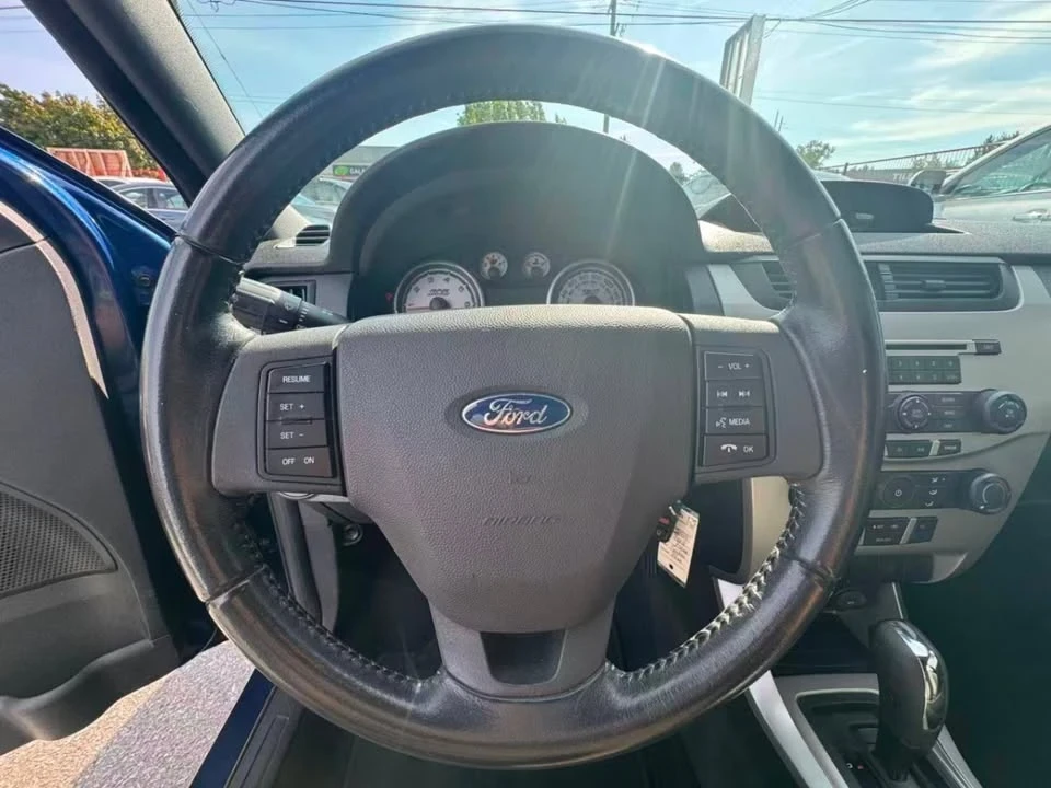 2009 Ford Focus 2nd Gen - Image 11 of 16