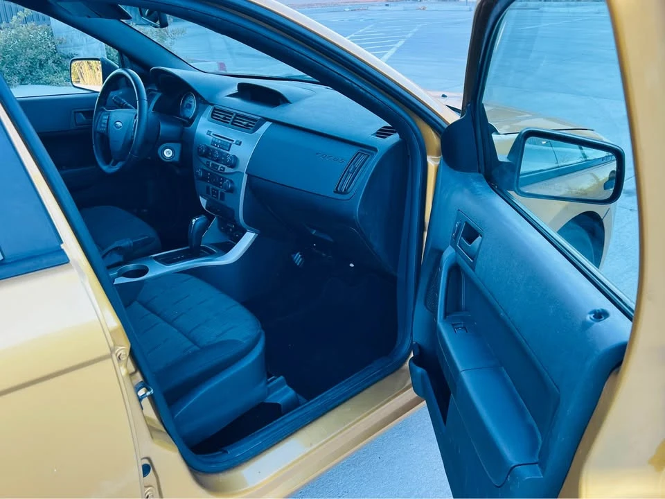 2009 Ford Focus 2nd Gen - Image 5 of 8