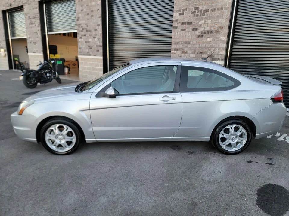 2009 Ford Focus 2nd Gen - Image 2 of 13