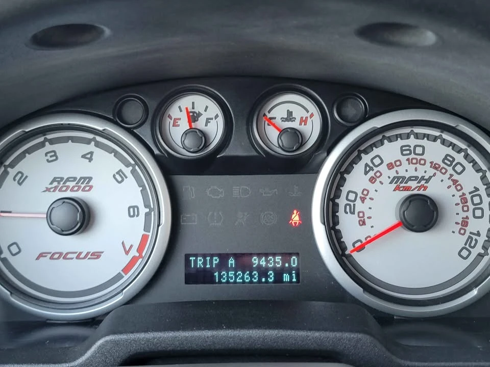 2009 Ford Focus 2nd Gen - Image 13 of 13