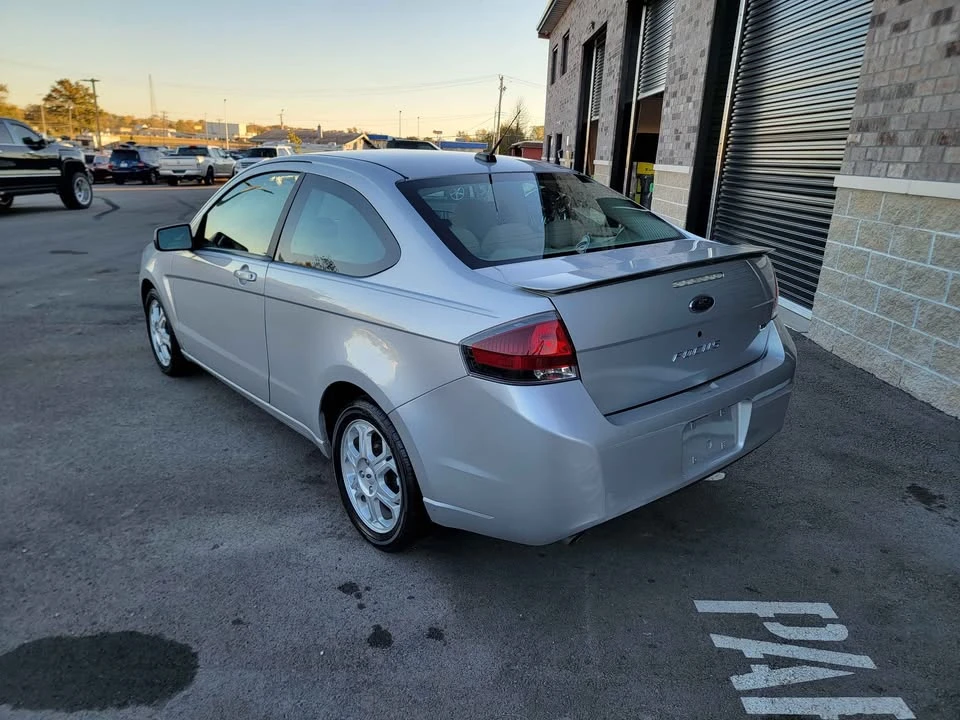 2009 Ford Focus 2nd Gen - Image 3 of 13