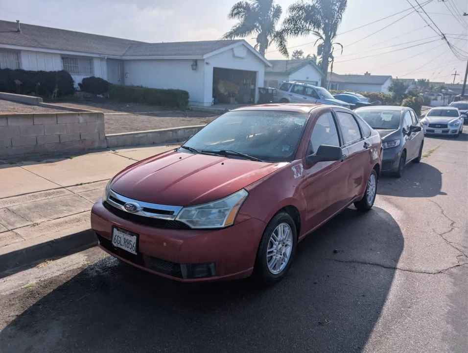 2009 Ford Focus 2nd Gen - Image 2 of 7