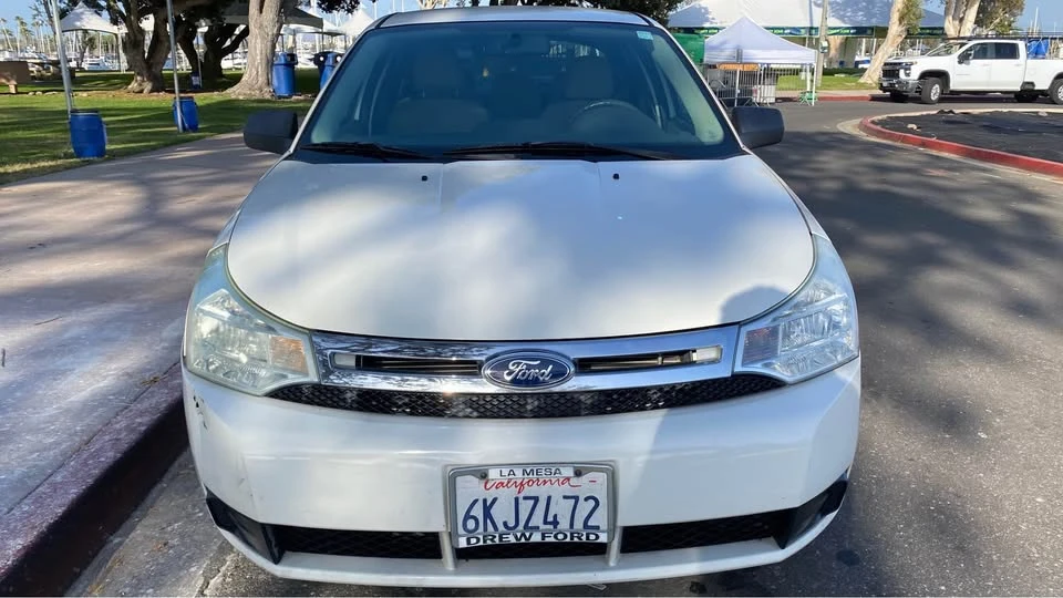 2009 Ford Focus 2nd Gen - Image 2 of 14