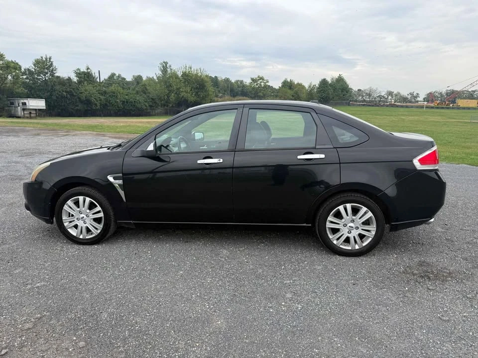 2009 Ford Focus 2nd Gen - Image 2 of 13