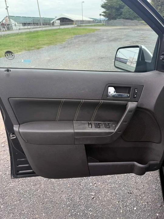 2009 Ford Focus 2nd Gen - Image 7 of 14