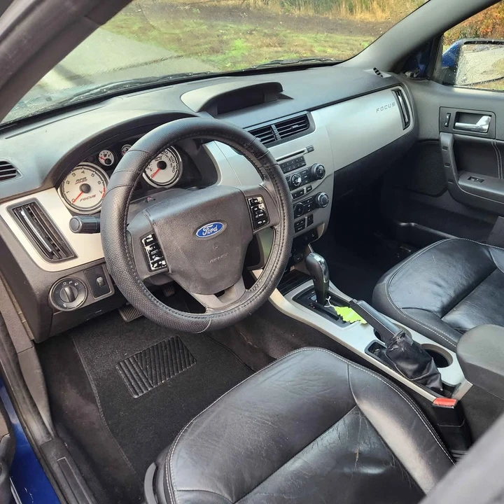 2009 Ford Focus 2nd Gen - Image 9 of 13