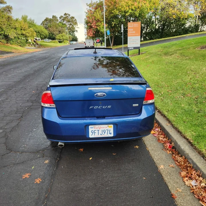 2009 Ford Focus 2nd Gen - Image 5 of 13