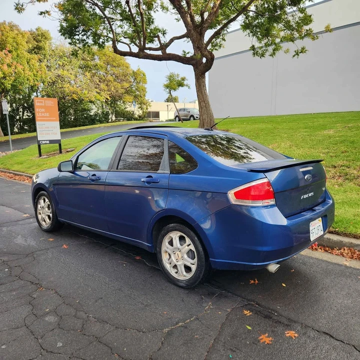2009 Ford Focus 2nd Gen - Image 4 of 13