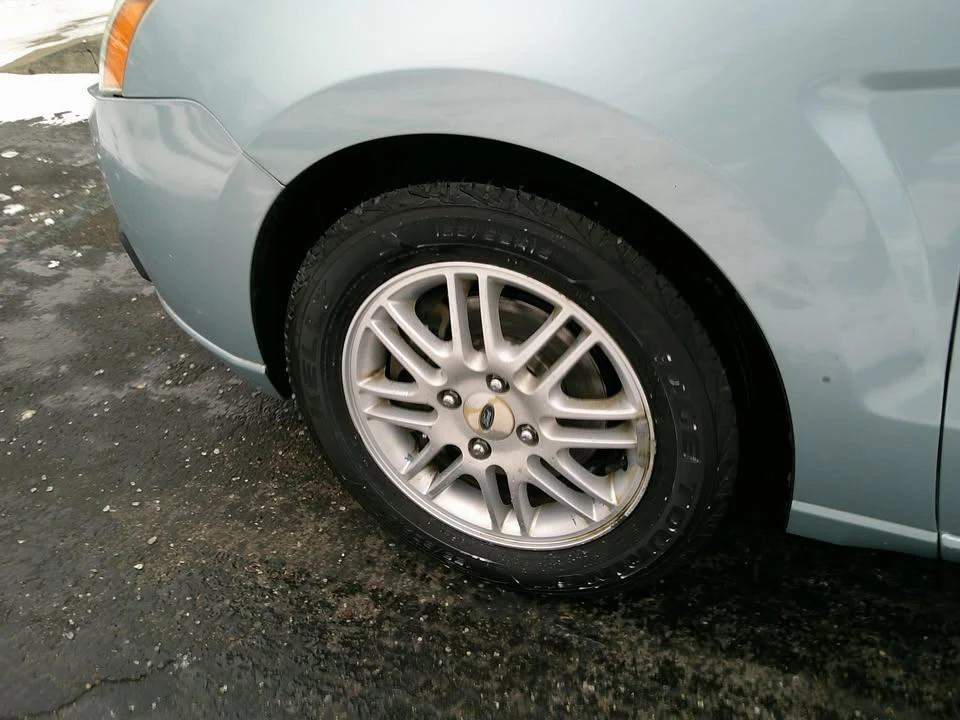 2009 Ford Focus 2nd Gen - Image 9 of 19