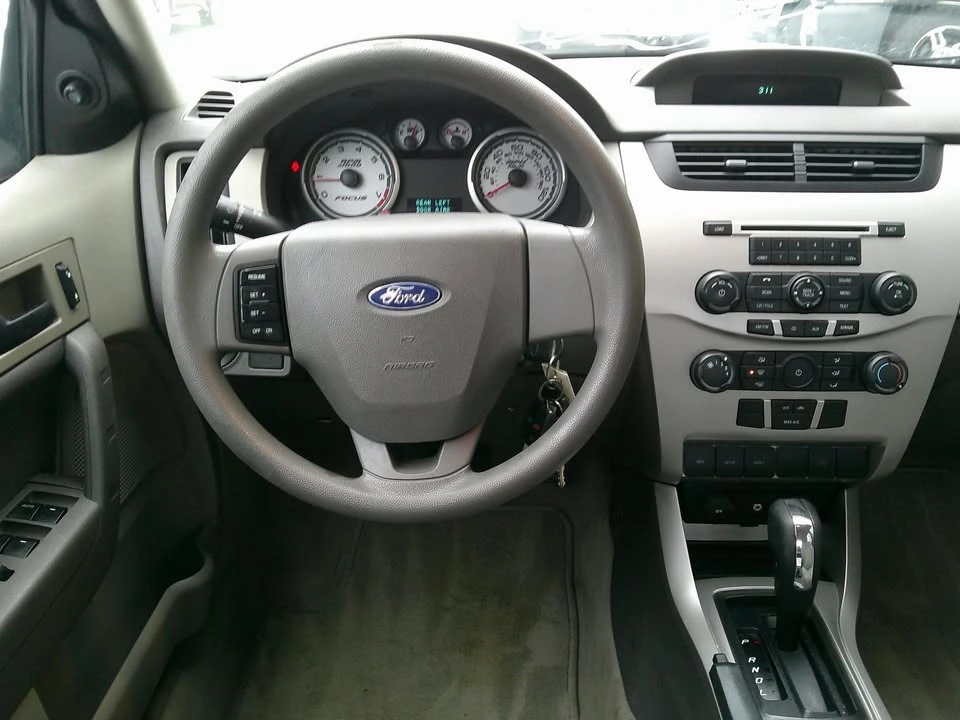 2009 Ford Focus 2nd Gen - Image 13 of 19