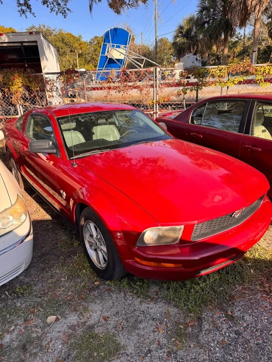 2009 Ford S197 Mustang - Image 2 of 3