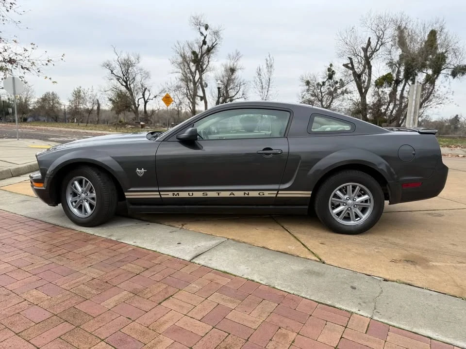 2009 Ford S197 Mustang - Image 2 of 20