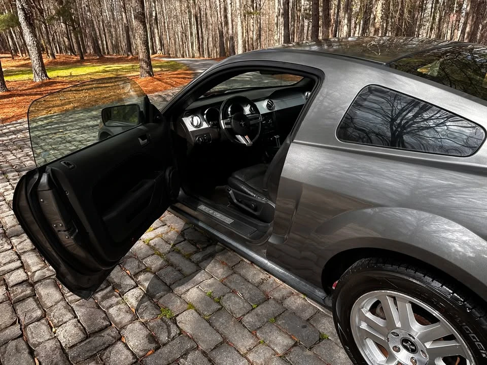 2009 Ford S197 Mustang - Image 7 of 11