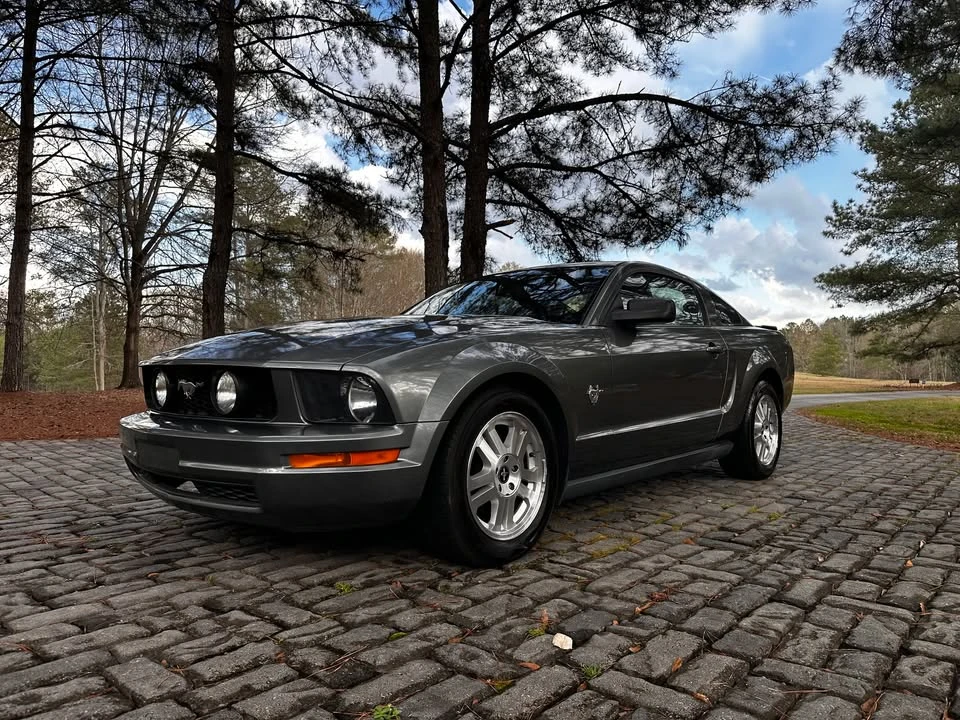 2009 Ford S197 Mustang - Image 2 of 11