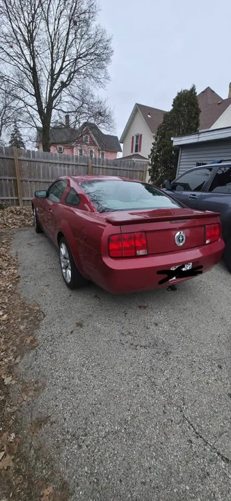 2009 Ford S197 Mustang - Image 5 of 6