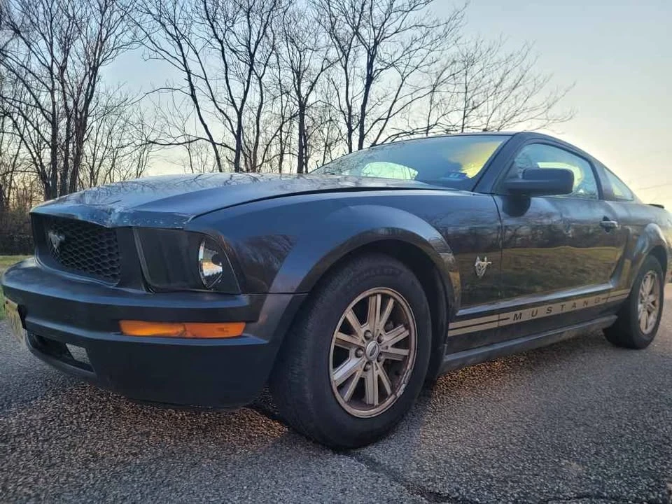 2009 Ford S197 Mustang - Image 2 of 5