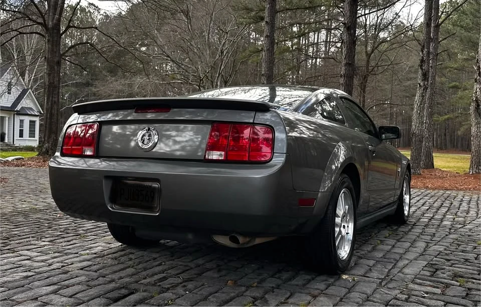 2009 Ford S197 Mustang - Image 4 of 11