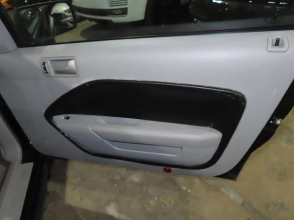 2009 Ford S197 Mustang - Image 14 of 20