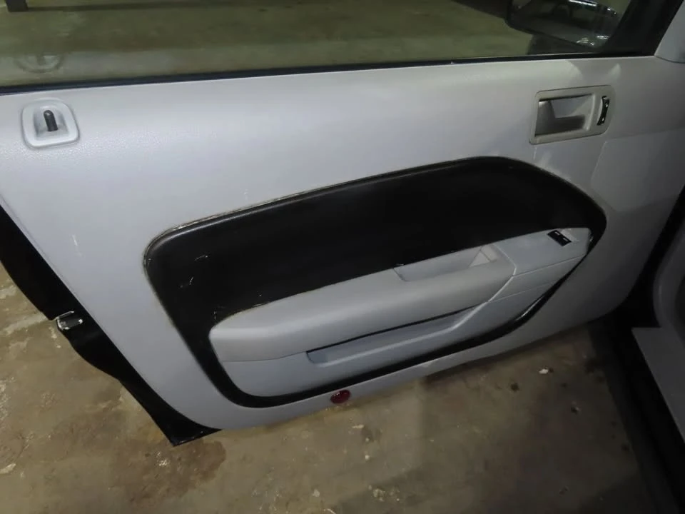 2009 Ford S197 Mustang - Image 11 of 20