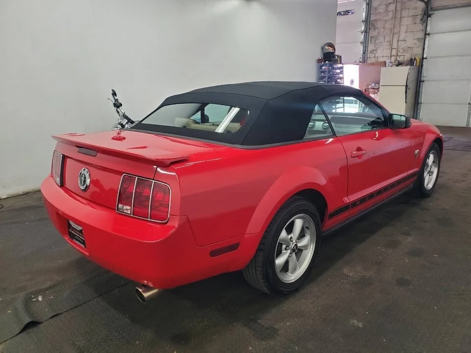 2009 Ford S197 Mustang - Image 7 of 18