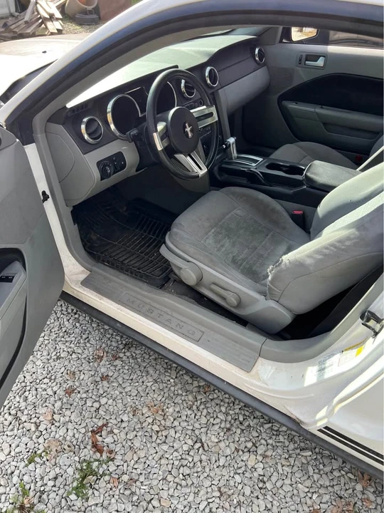 2009 Ford S197 Mustang - Image 4 of 9