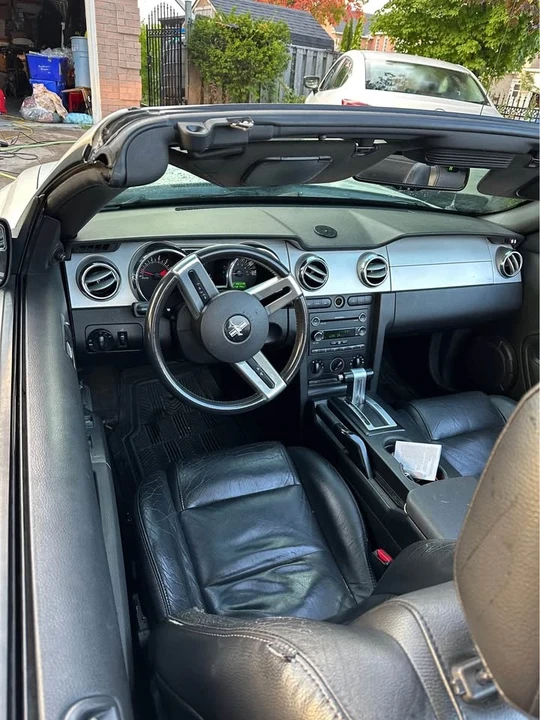 2009 Ford S197 Mustang - Image 11 of 12