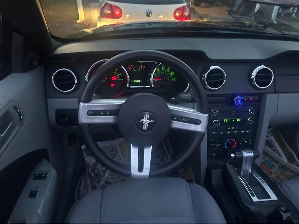 2009 Ford S197 Mustang - Image 12 of 18
