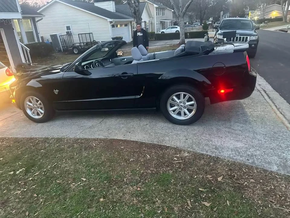 2009 Ford S197 Mustang - Image 14 of 18