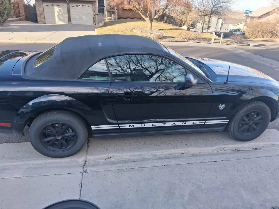 2009 Ford S197 Mustang - Image 4 of 9