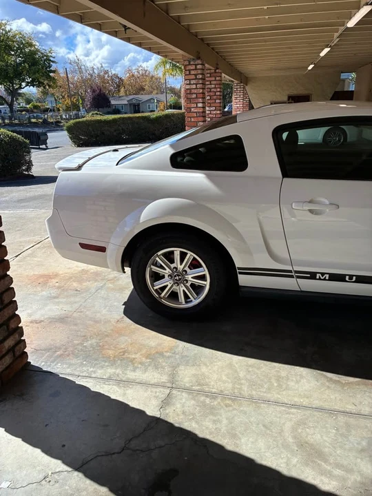 2009 Ford S197 Mustang - Image 4 of 17