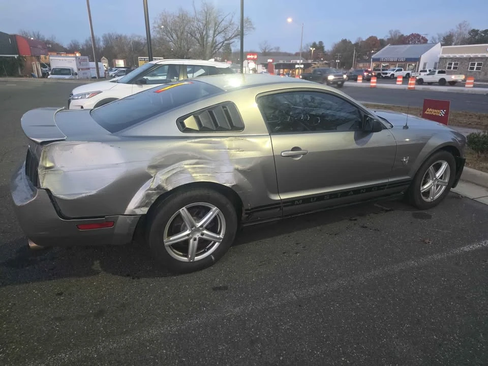 2009 Ford S197 Mustang - Image 4 of 6